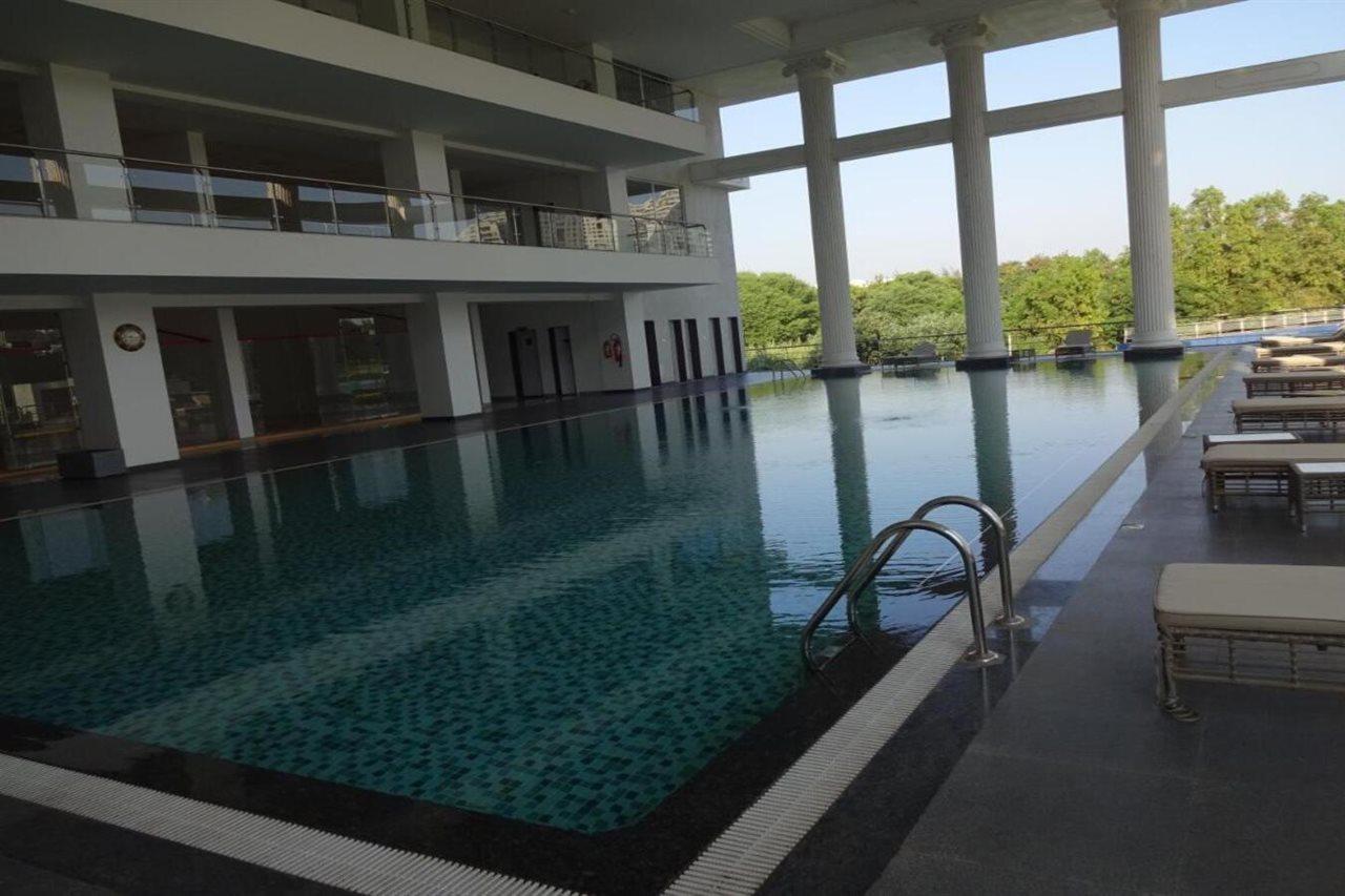Amanora The Fern & Club Hotel Mundhwa