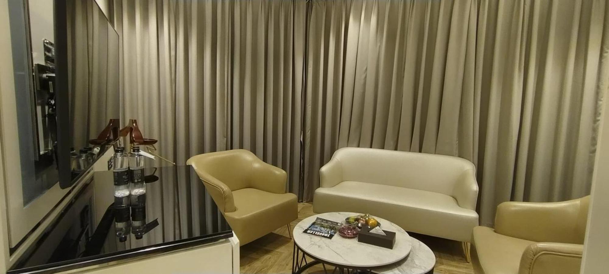 Amanora The Fern & Club 5*