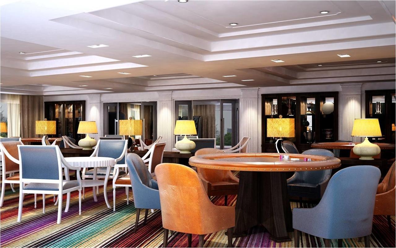 Hotel Amanora The Fern & Club Mundhwa